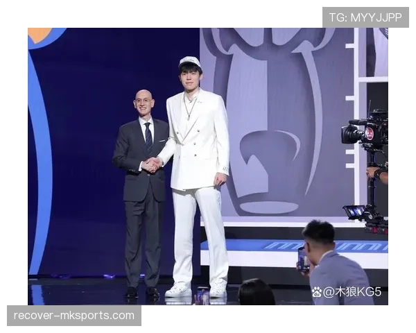 本周赛场群星璀璨:顶级球员高光表现全回顾 本周赛场群星璀璨:顶级球员高光表现全回顾