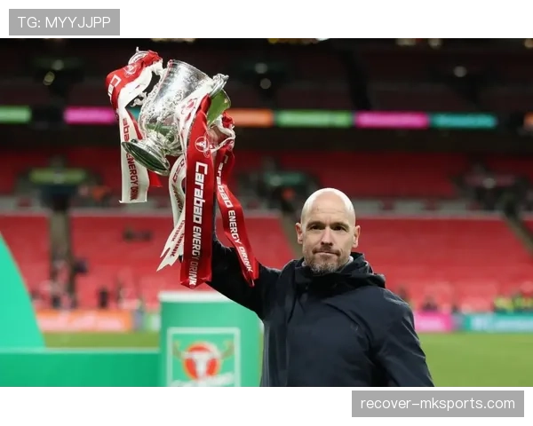 曼联战术体系缺乏稳定性：对球队本赛季表现及竞争格局带来变化